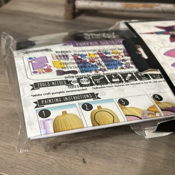 NIB SPOOKY BOOTIQUE UNICORN WITH GEMS PUMPKIN DECORATING CRAFT KIT - Picture 3 of 6